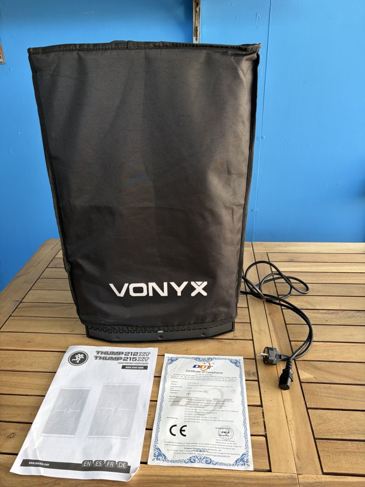Altavoz Mackie Thump 212 XT - SIN ESTRENAR de segunda mano · Foto 7 de 9 · Valencia · 310 €