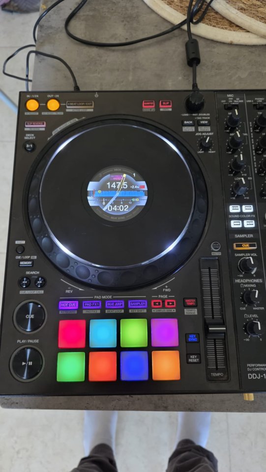 Pioneer DDJ-1000 de segunda mano · Foto 2 de 4 · Toledo · 900 €
