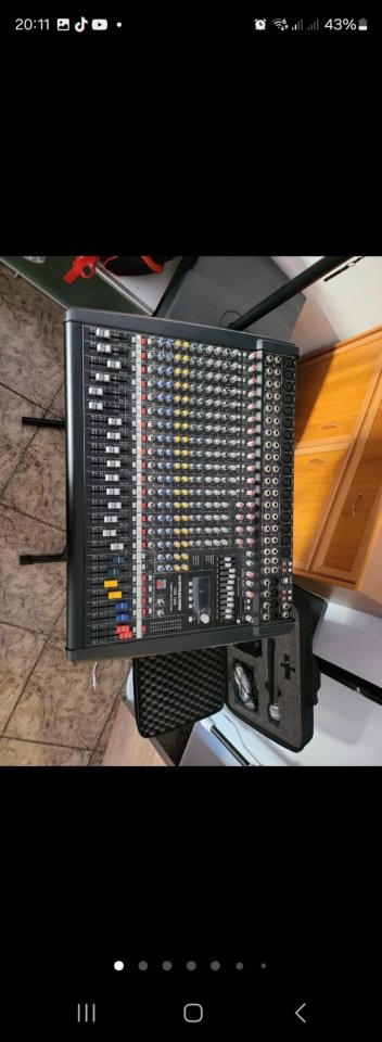 Equipo Sonido Profesional RCF + Dynacord + Shure (Completo) de segunda mano · Foto 7 de 8 · Castellón · 3500 €