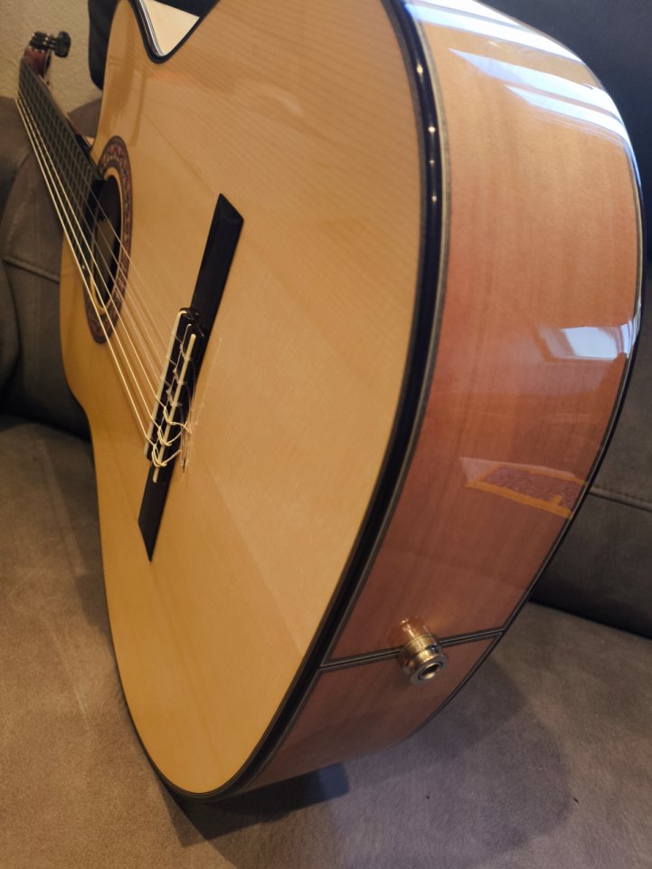Guitarra flamenca Antonio TOLEDO de segunda mano · Foto 2 de 7 · Navarra · 300 €