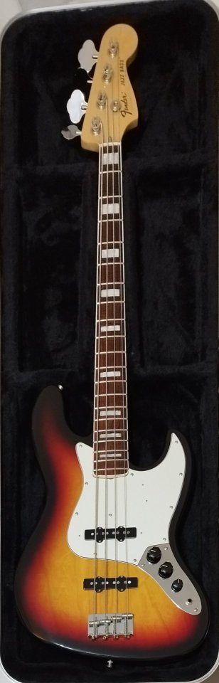 Fender jazz bass Japan con estuche de segunda mano · Foto 6 de 10 · Badajoz · 850 €