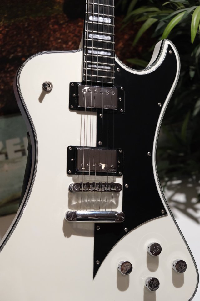 HAGSTROM FANTOMEN Blanca + ESTUCHE ORIGINAL