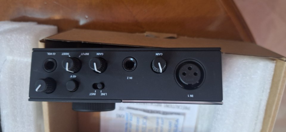 Native Instruments Komplete Audio 1 de segunda mano · Foto 4 de 5 · Málaga · 50 €