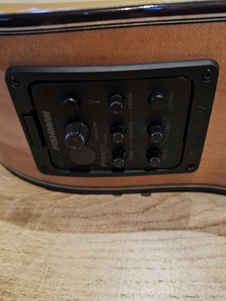 Guitarra flamenca Antonio TOLEDO de segunda mano · Foto 3 de 7 · Navarra · 300 €