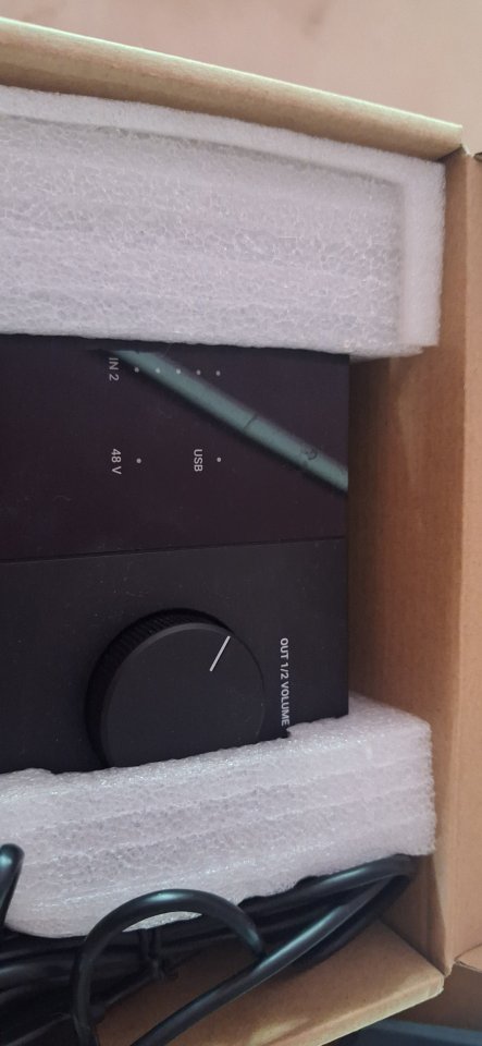 Native Instruments Komplete Audio 1 de segunda mano · Foto 5 de 5 · Málaga · 50 €