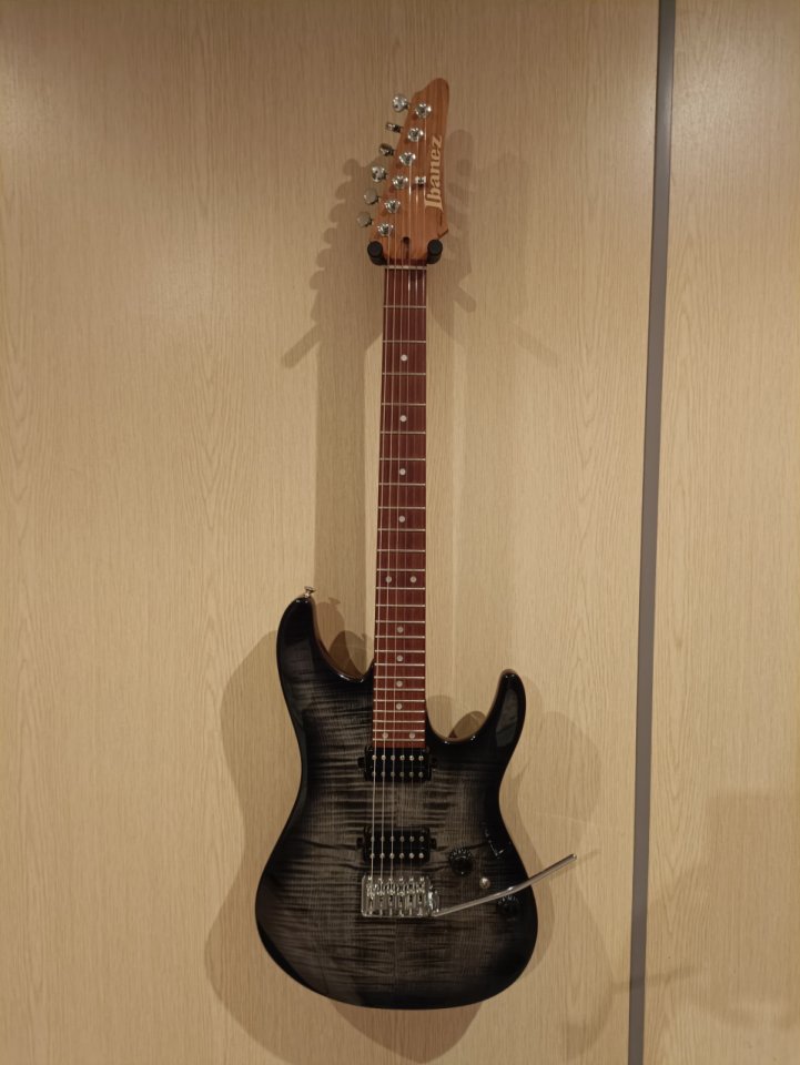 Ibanez AZ Mejor que nueva! Guitarra Eléctrica