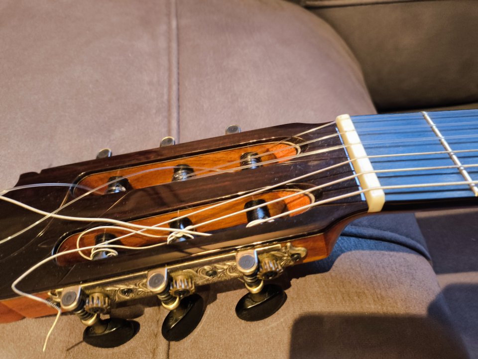 Guitarra flamenca Antonio TOLEDO de segunda mano · Foto 6 de 7 · Navarra · 300 €