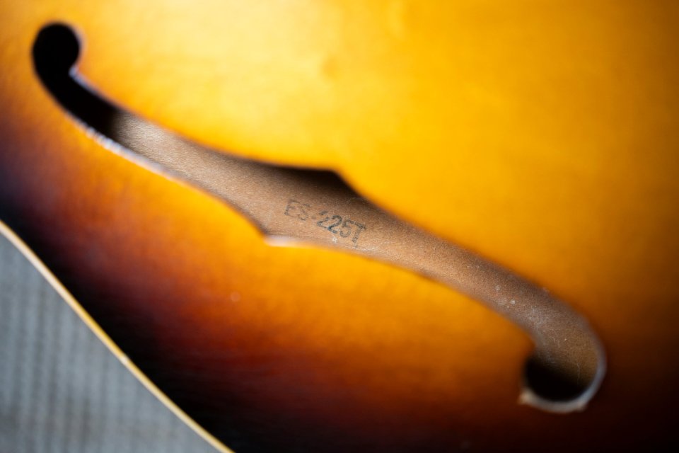Gibson ES-225T (1956) + estuche original de segunda mano · Foto 7 de 10 · Asturias · 4500 €