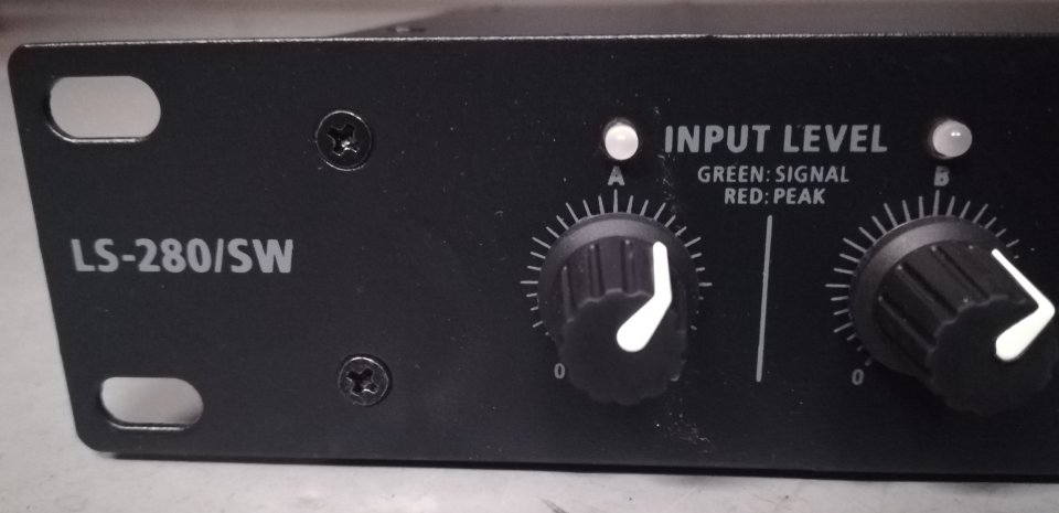Splitter divisor de linea IMG Stageline LS-280/SW de segunda mano · Foto 3 de 5 · Barcelona · 105 €