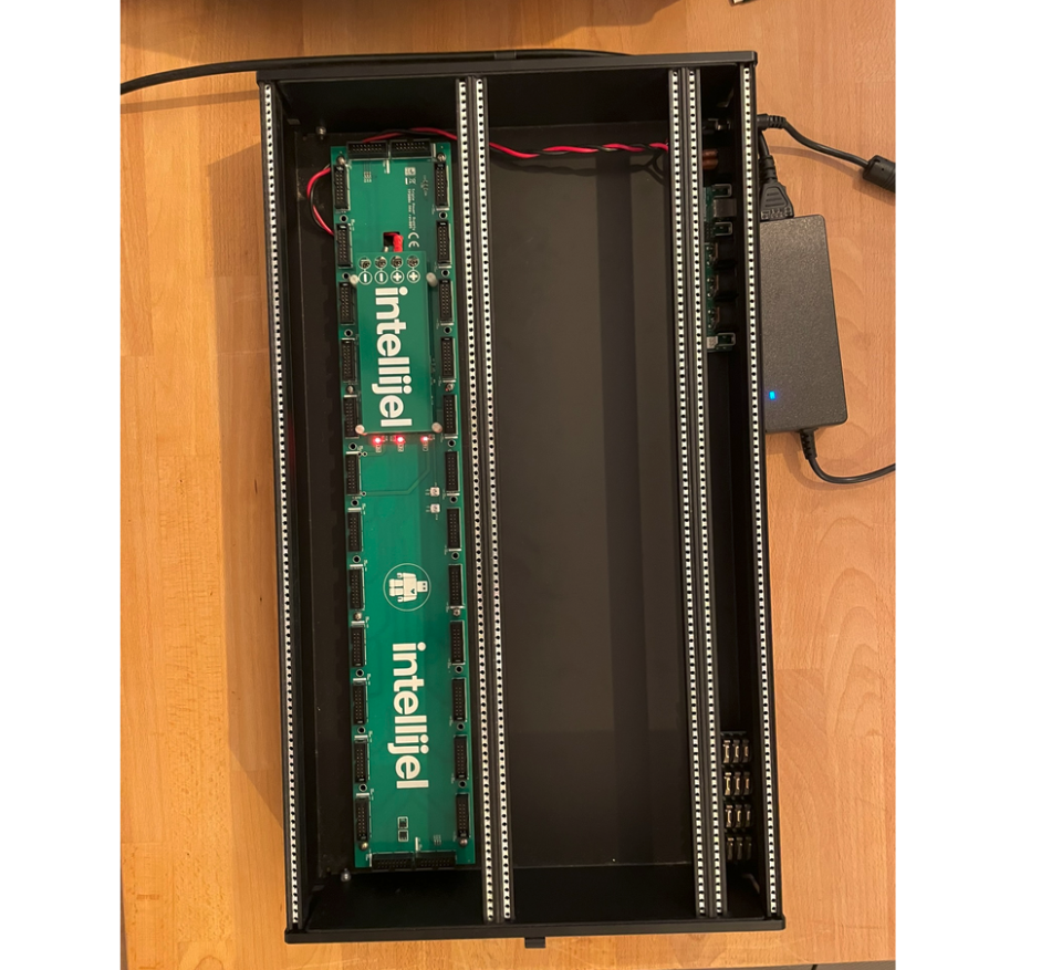 Intelijel 7U 104 case de segunda mano · Foto 1 de 2 · Málaga · 550 €