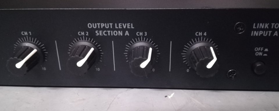 Splitter divisor de linea IMG Stageline LS-280/SW de segunda mano · Foto 5 de 5 · Barcelona · 105 €