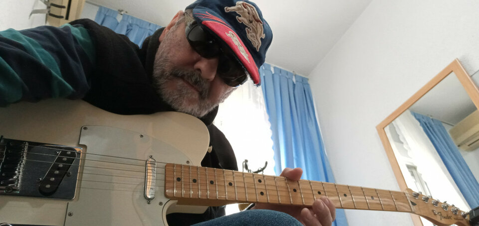 Clases de guitarra a todos los niveles, presenciales o por internet, 45 años de experiencia