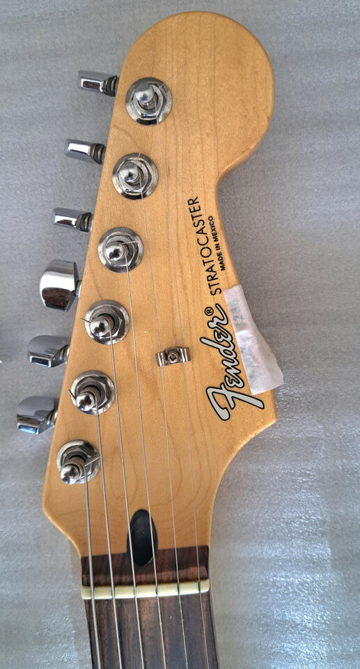 Fender stratocaster mex standard