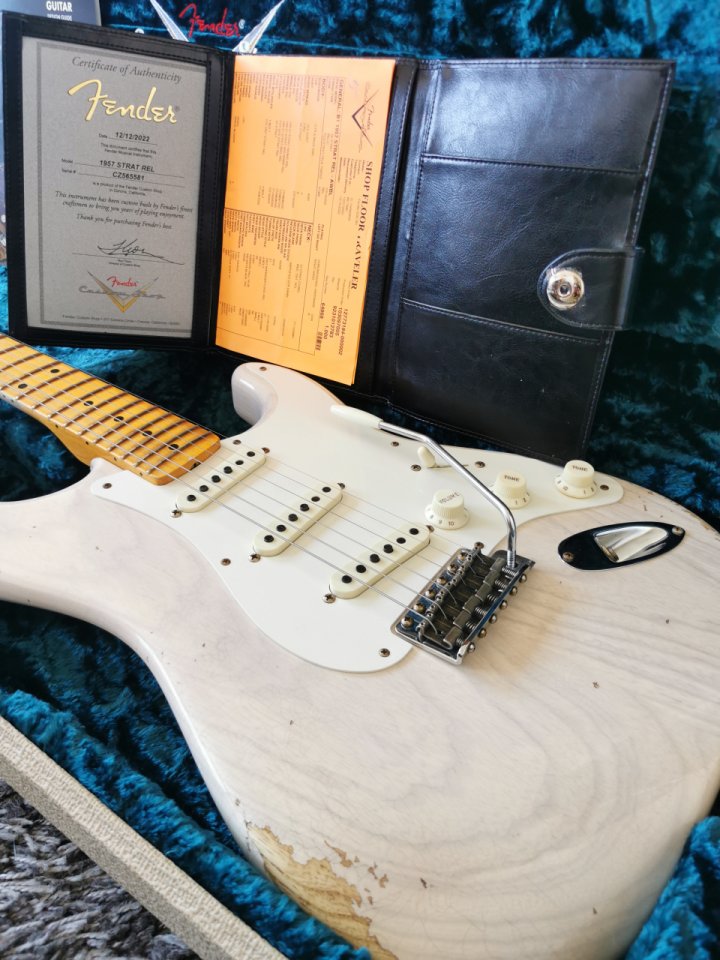 Fender Stratocaster Custom Shop 1957 Relic Blonde 2022