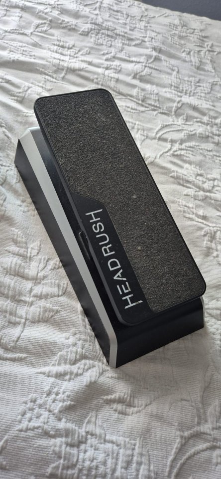 Headrush gigboard + Pedal expression de segunda mano · Foto 2 de 3 · Salamanca · 420 €