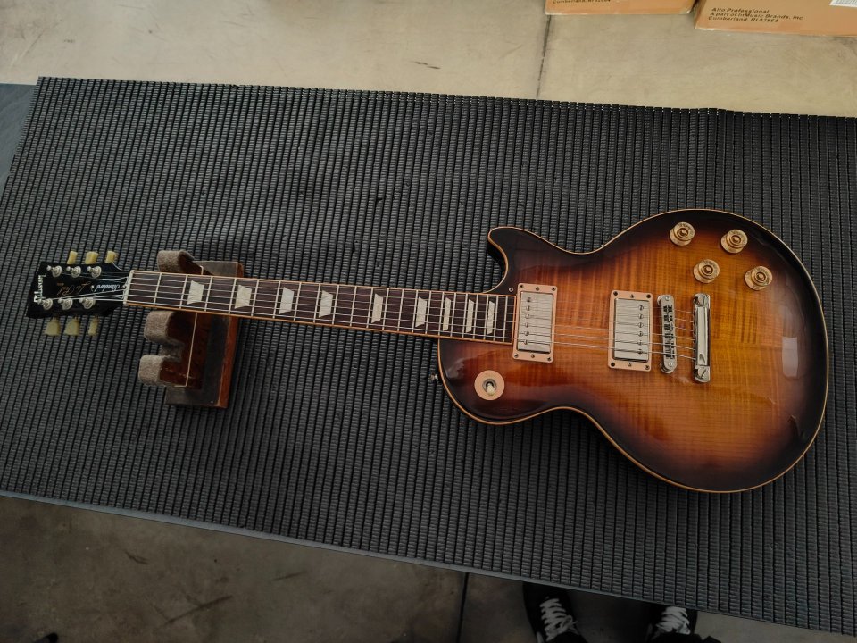 Gibson les Paul Standard Premium Plus 2008 de segunda mano · Foto 1 de 10 · Girona · 2200 €