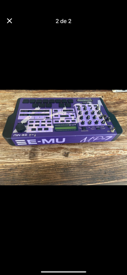 EMU MP7 Command station sintetizador