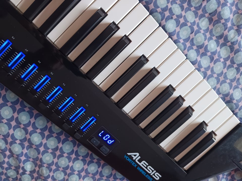 Keytar Alesis Vortex 2