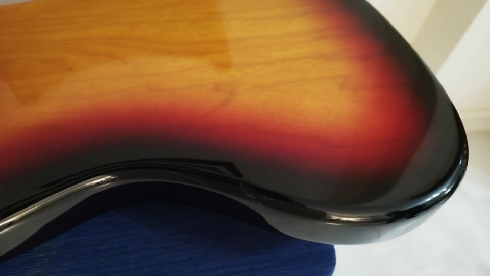 Fender jazz bass Japan con estuche de segunda mano · Foto 9 de 10 · Badajoz · 850 €