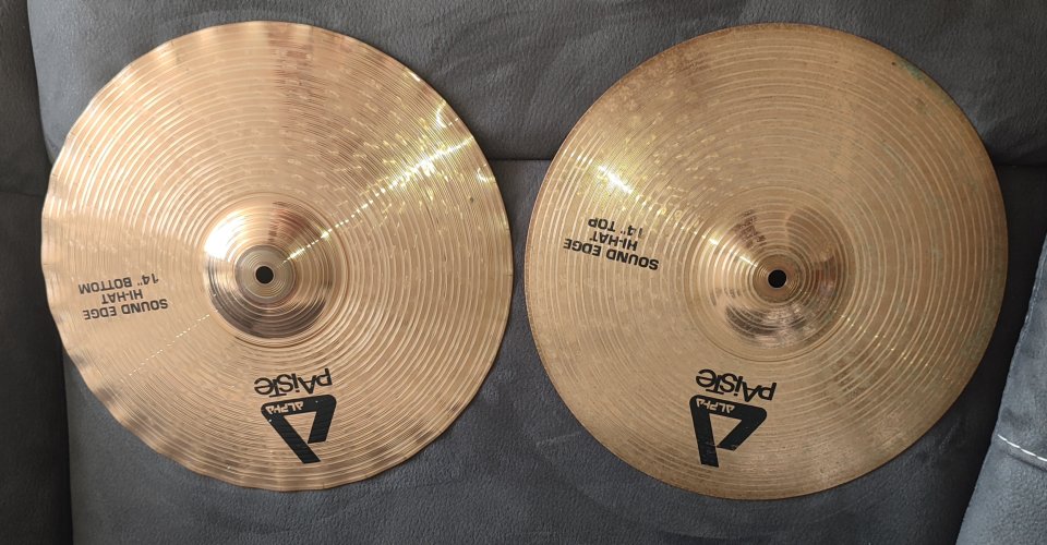 Set Paiste PST5 + funda gratis DrumFire de segunda mano · Foto 1 de 7 · Barcelona · 320 €