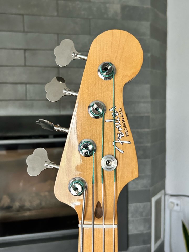 Fender Vintera 50s Precision Bass de segunda mano · Foto 5 de 10 · Madrid · 1000 €