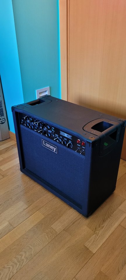 Amplificador válvulas Guitarra Laney Ironheart IRT30-112