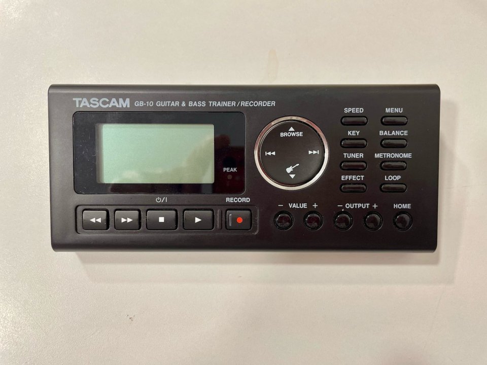 Entrenador-grabador Tascam GB-10