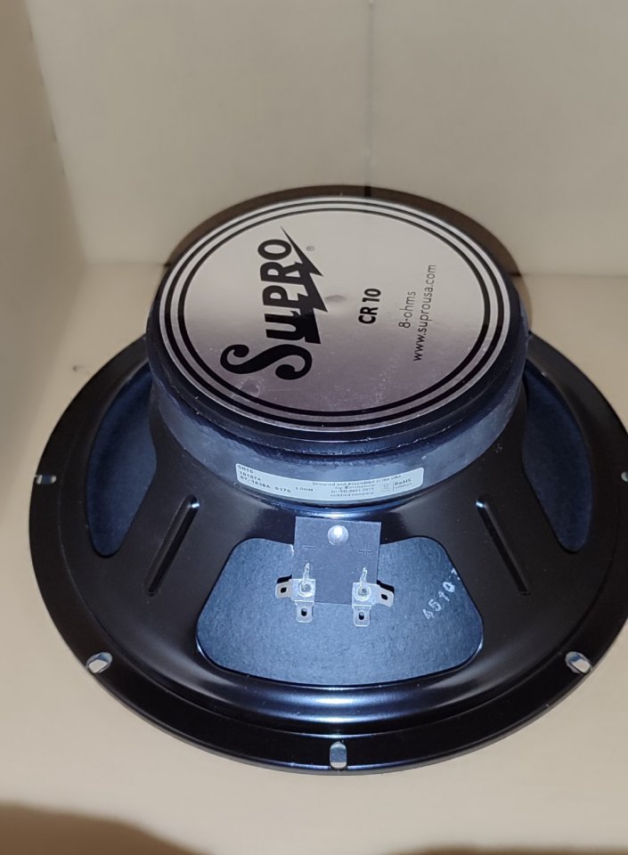 Altavoz de guitarra de 10" Eminence / Supro CR10 - USA de segunda mano · Foto 4 de 5 · Salamanca · 85 €