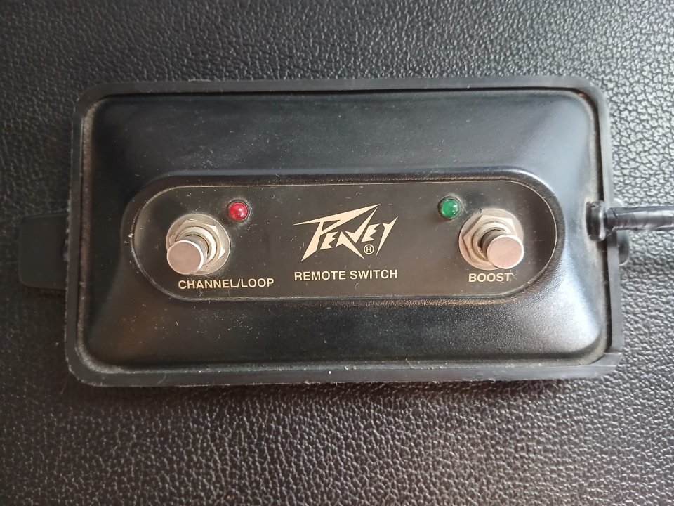 Peavey 6505+ 112 Combo Amplificador Guitarra + V30 de segunda mano · Foto 7 de 7 · Bizkaia · 400 €