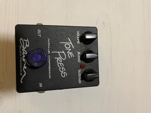 Barber Tone Press de segunda mano · Foto 1 de 2 · SC Tenerife · 130 €