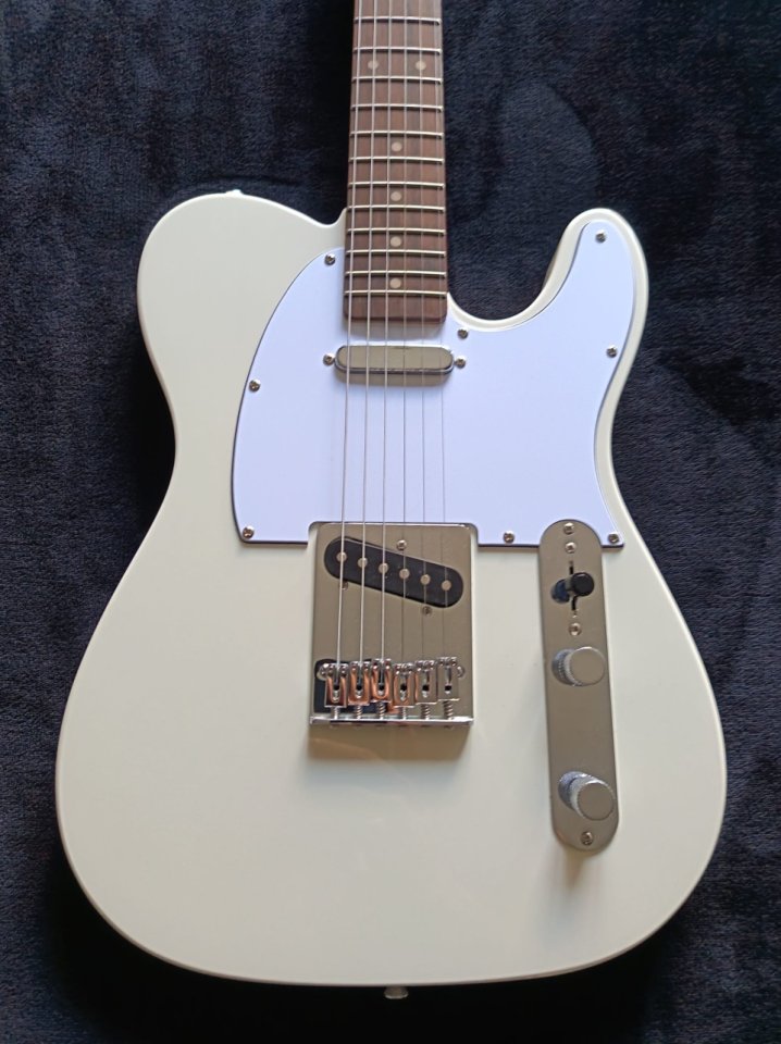 Squier Telecaster Affinity LRL de segunda mano · Foto 2 de 9 · Araba · 230 €