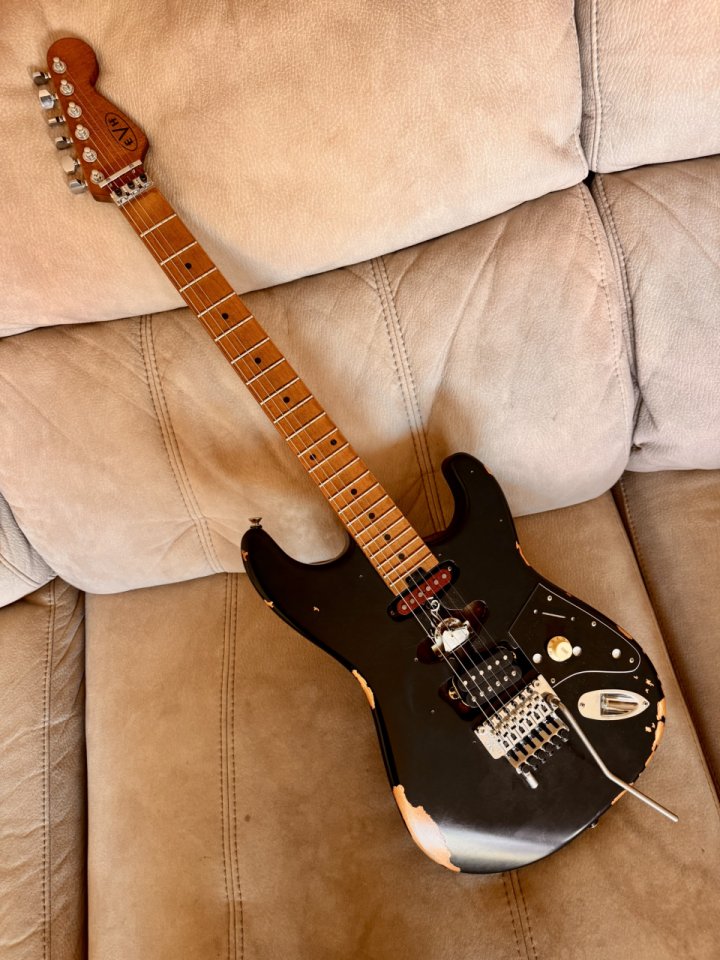 Evh frankie relic black