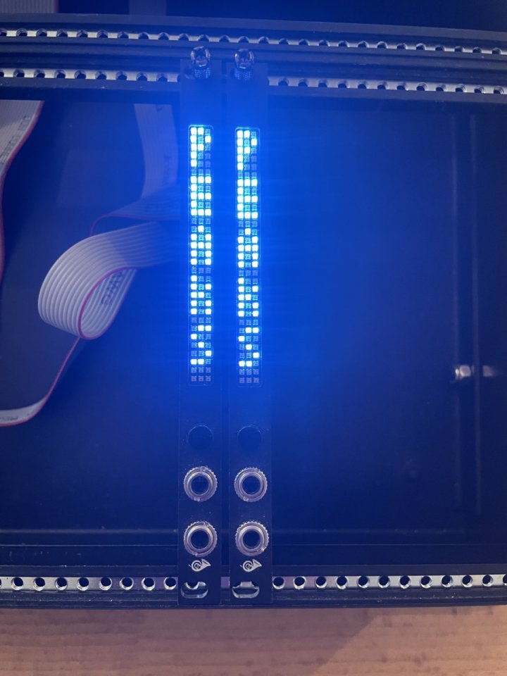 Lights Stereo Visualizer x 2 de Vaski Embedded Eurorack de segunda mano · Málaga · 100 €