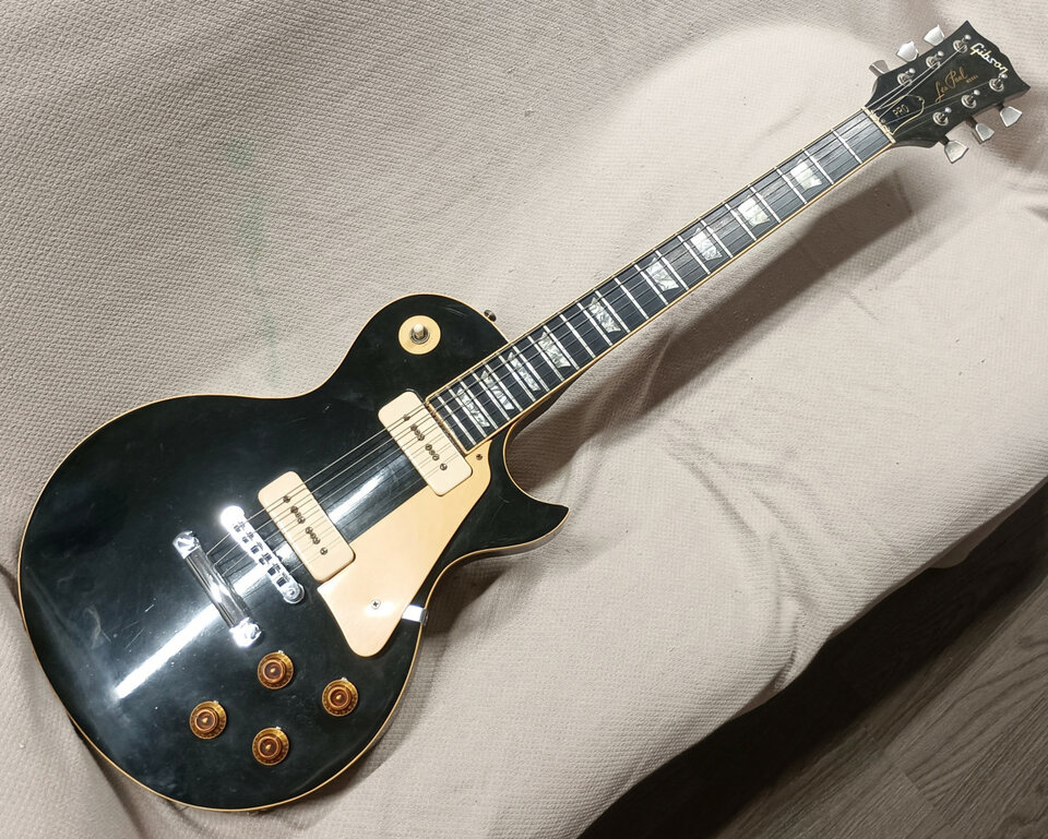 GIBSON Les Paul Pro DeLuxe 1980
