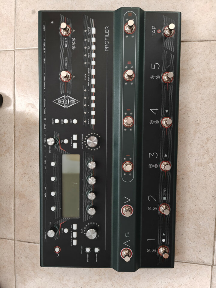 Kemper Stage como nuevo con funda y 2 packs de Profiles de pago de MBritt