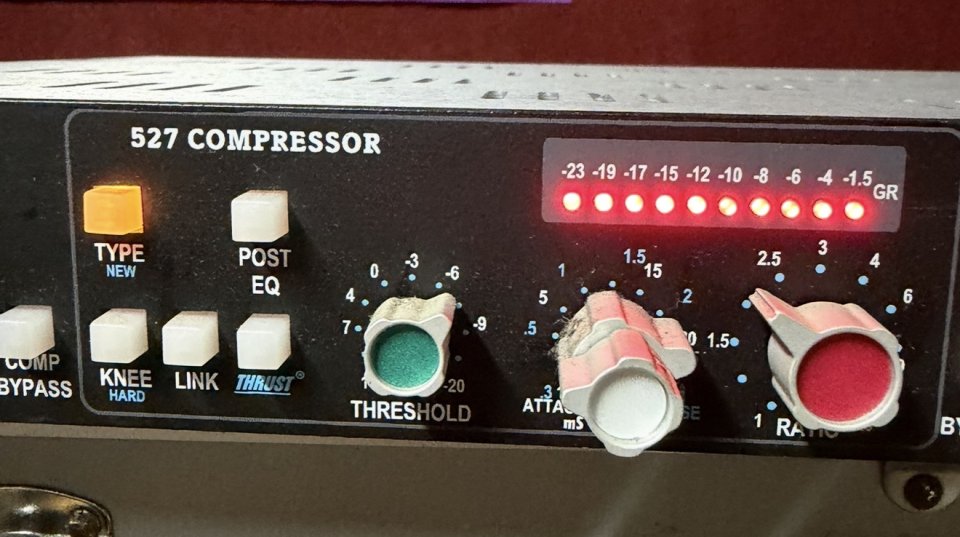 Api channel strip - comprado en 2021 - de segunda mano · Foto 6 de 7 · Pontevedra · 2300 €