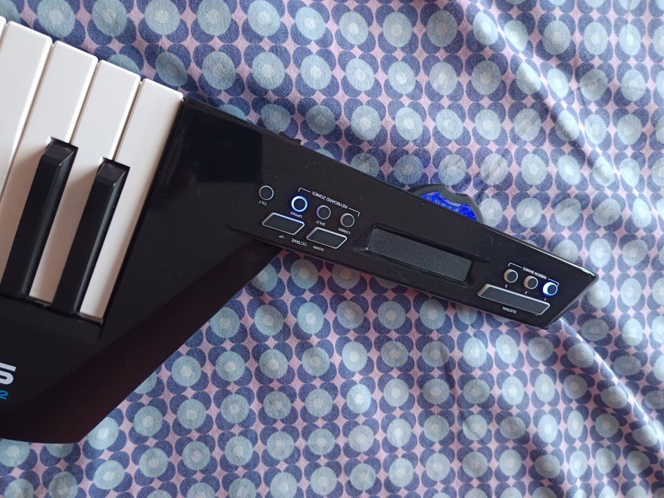 Keytar Alesis Vortex 2