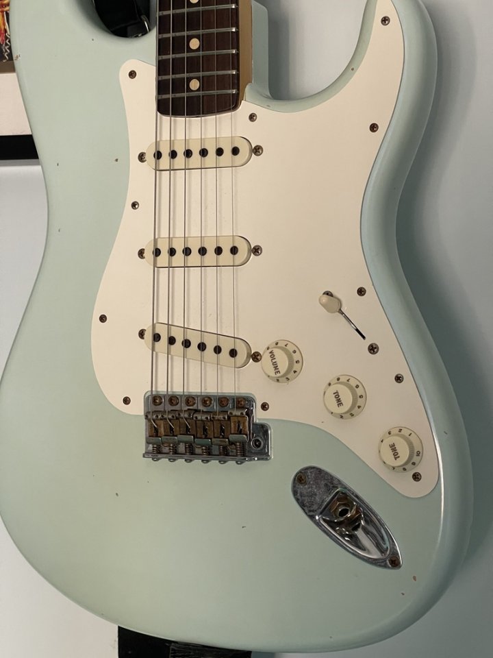 Fender Stratocaster 59 Custom Shop de segunda mano · Foto 1 de 8 · Madrid · 2600 €