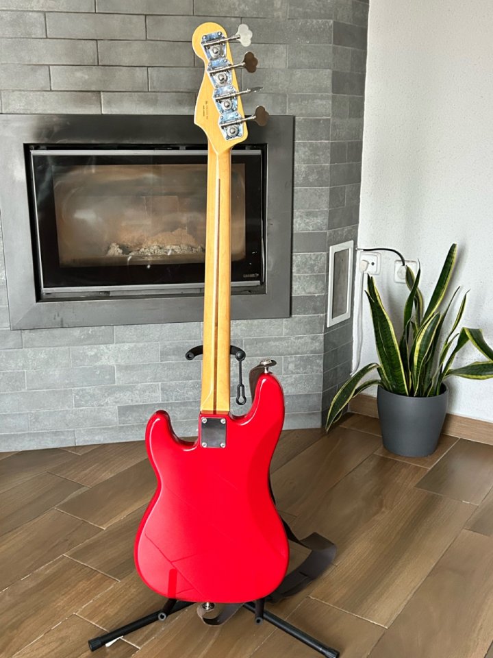 Fender Vintera 50s Precision Bass de segunda mano · Foto 6 de 10 · Madrid · 1000 €