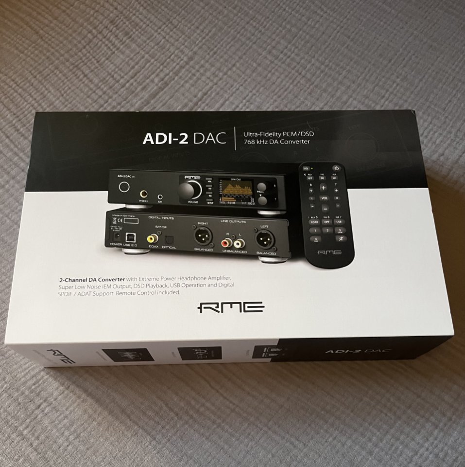 RME ADI-2 DAC FS (Versión AKM AK4493 - Serie B) - Como nuevo de segunda mano · Foto 2 de 8 · Barcelona · 720 €