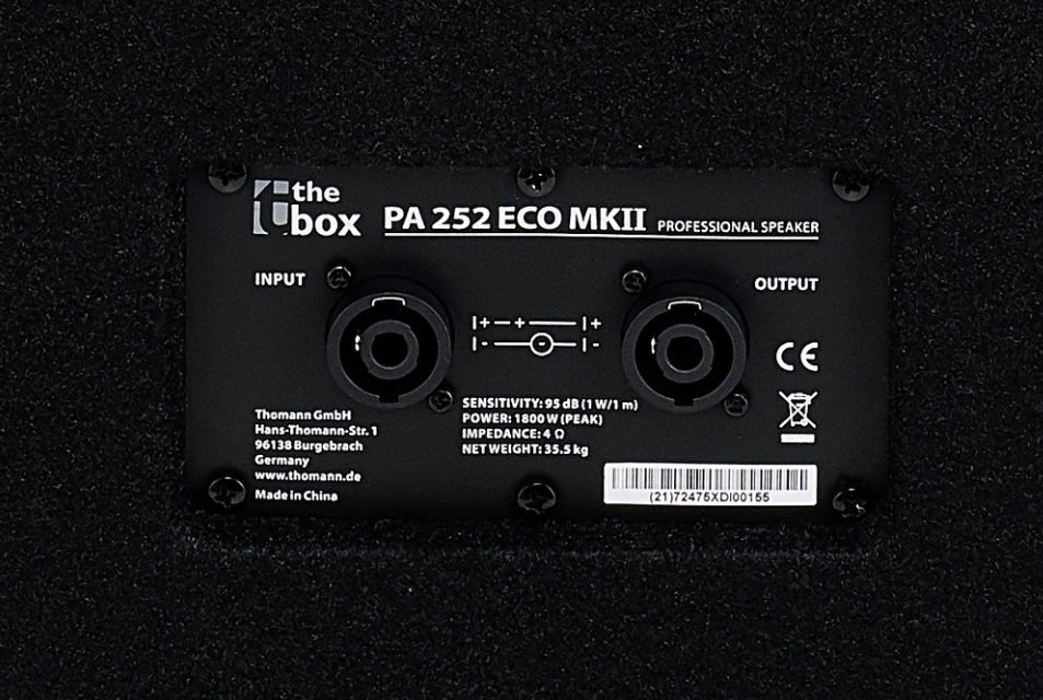 Equipo de Sonido Completo PA 1600W + Mesa con Flight Case + Extras de segunda mano · Foto 9 de 10 · Bizkaia · 1100 €