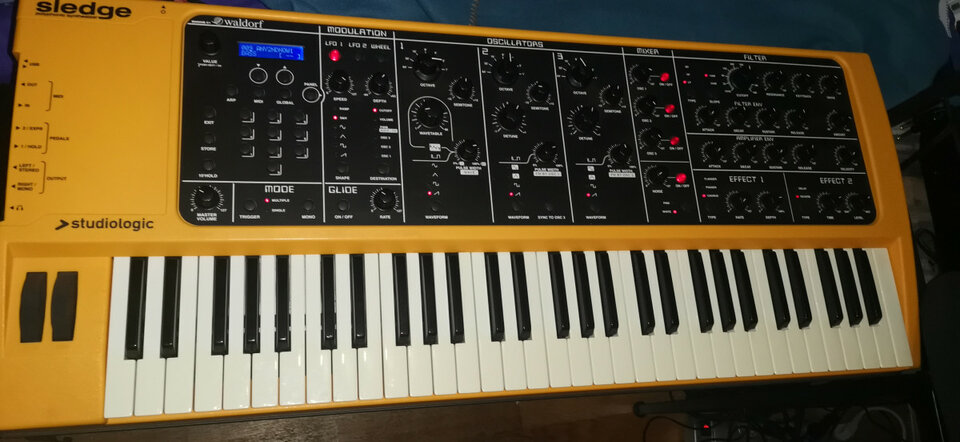 Studiologic Sledge 2.0 + regalo de segunda mano · Foto 2 de 5 · Navarra · 450 €