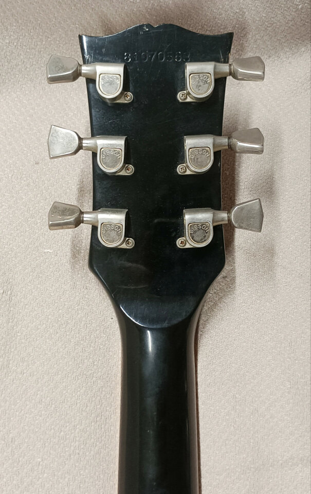 GIBSON Les Paul Pro DeLuxe 1980