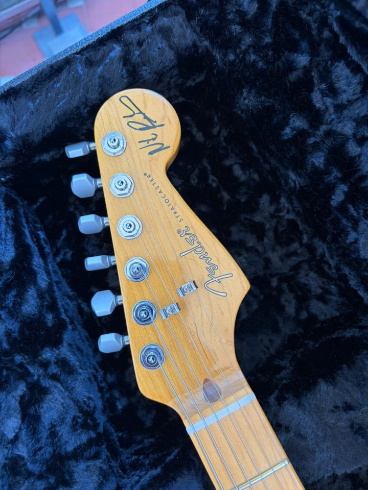 Fender Stratocaster Nile Rodgers de segunda mano · Foto 5 de 8 · Madrid · 1900 €