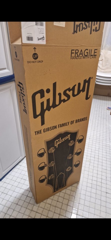 Gibson sin estrenar. ÚLTIMO PRECIO