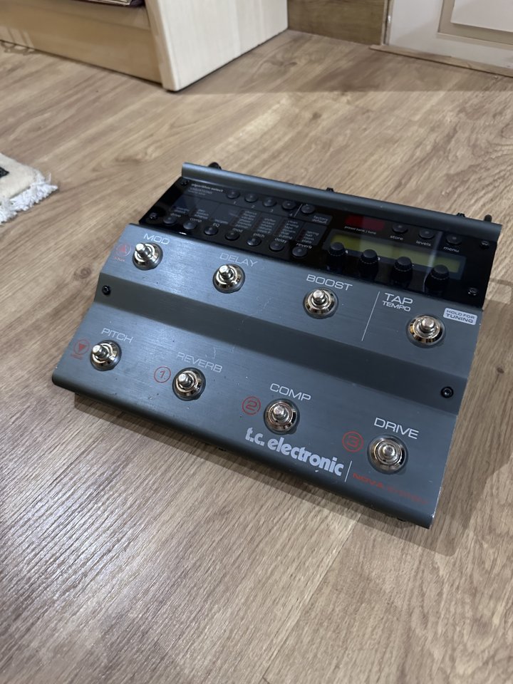 TC Electronic Nova System de segunda mano · Foto 2 de 3 · Barcelona · 100 €