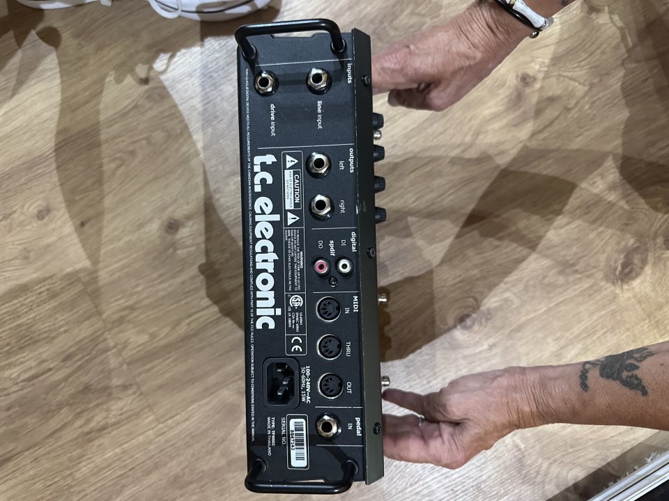 TC Electronic Nova System de segunda mano · Foto 3 de 3 · Barcelona · 100 €