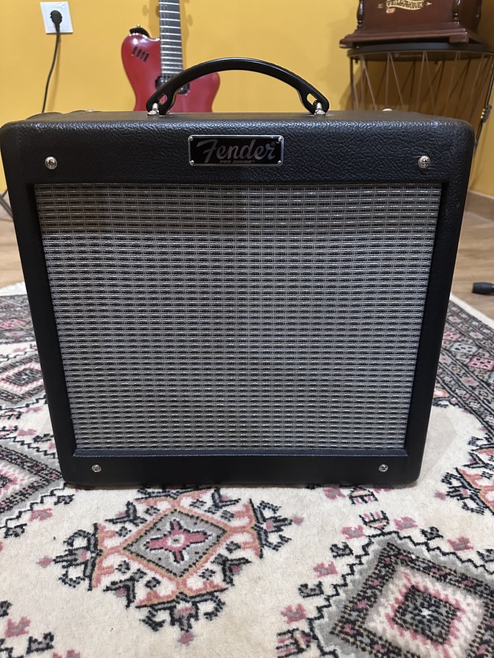Fender Pro Junior III de segunda mano · Foto 1 de 4 · Barcelona · 400 €