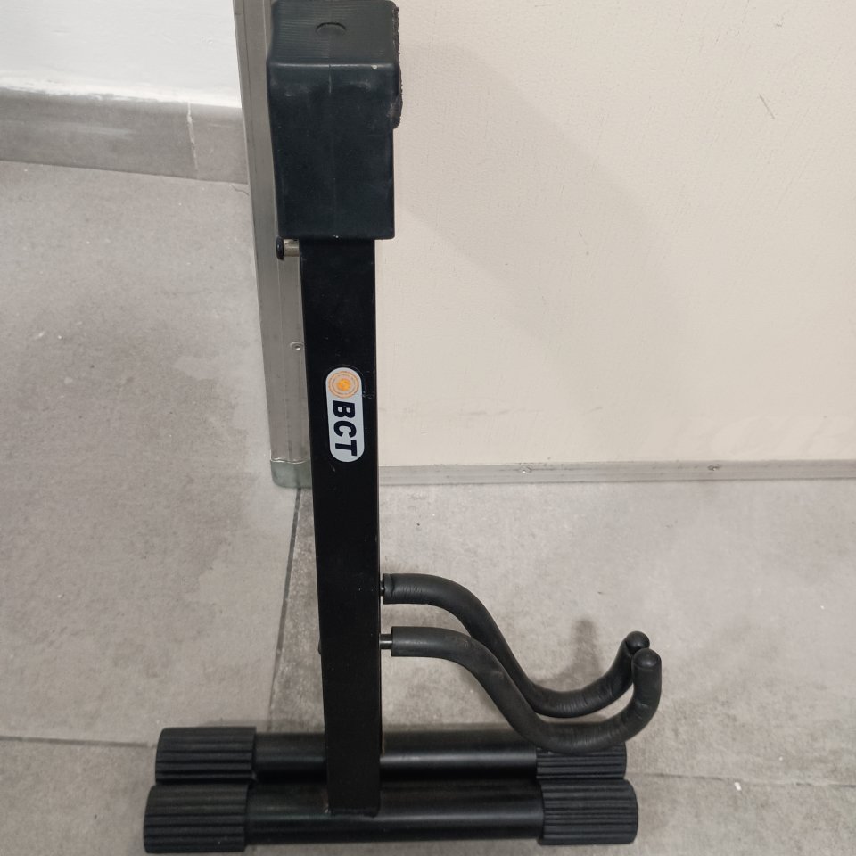 Guitarra Ibanez+Marshall de segunda mano · Foto 2 de 7 · Málaga · 260 €