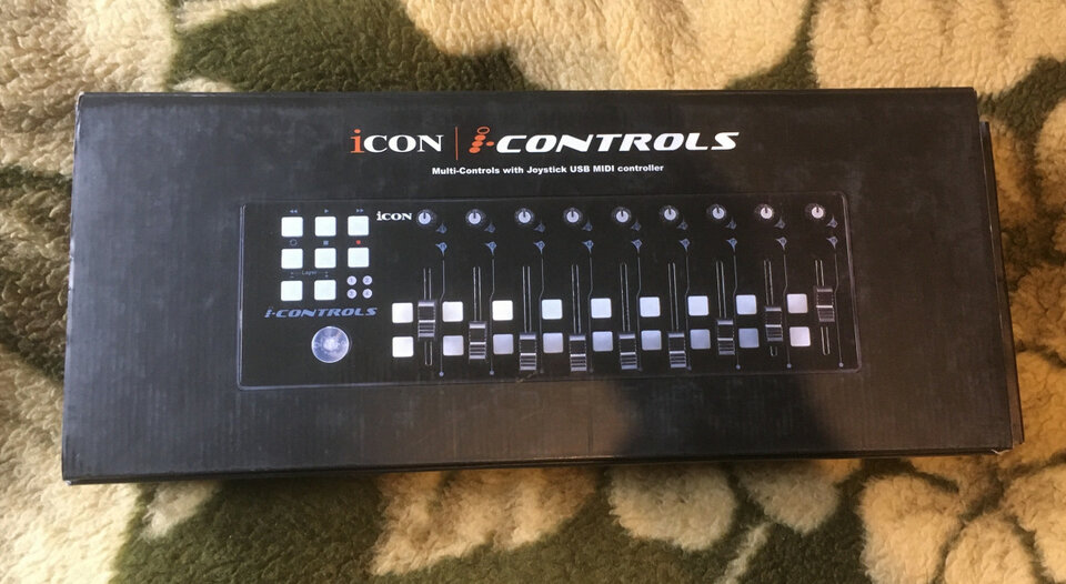 Controladora Icon i-Controls de segunda mano · Foto 2 de 3 · Madrid · 40 €